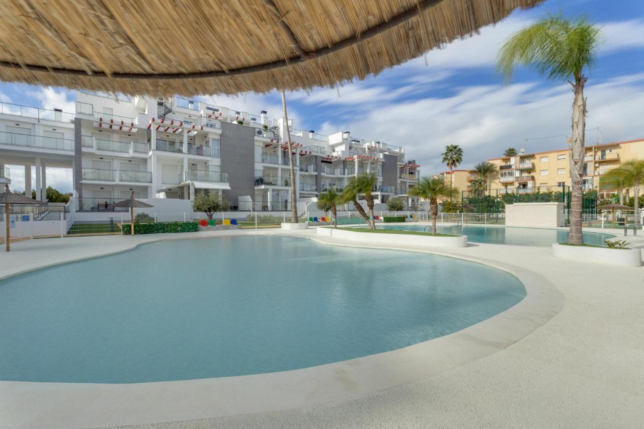 Sun And Sea Denia Las Marinas Beach Exterior photo